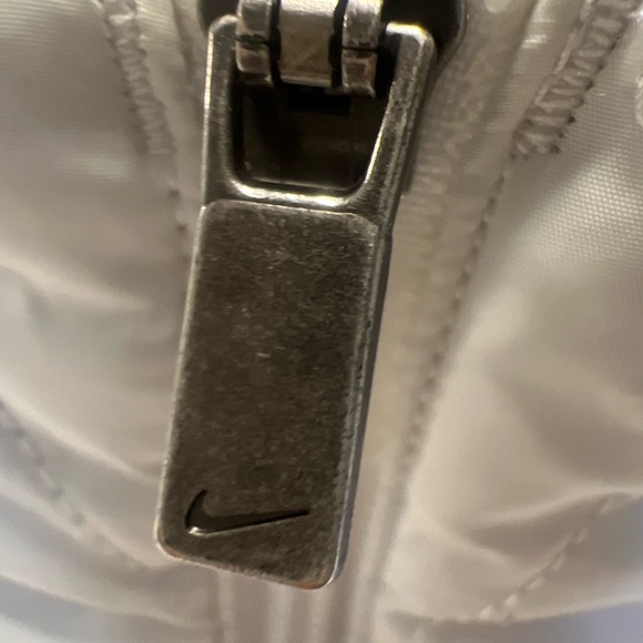 Nike Women's Quilted White Fur Lined Jacket Size L - Picture 2 of 15